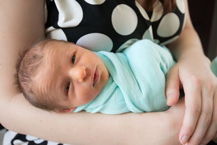 宝宝发烧用酒精擦拭哪个部位退烧快